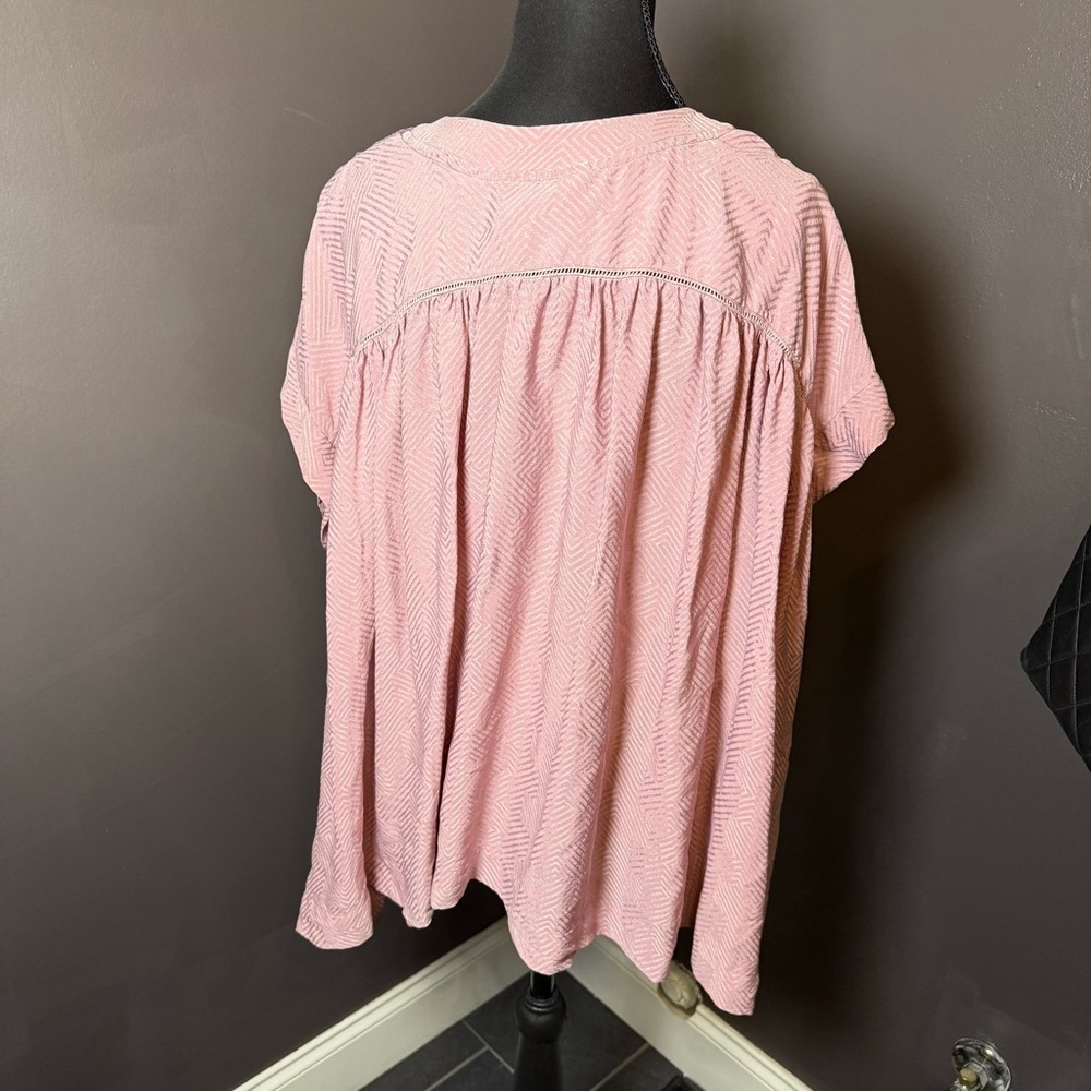 Seek Collective Pink Textured Peplum Tunic Top - Picture 3 of 5